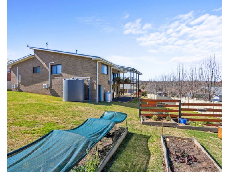 11 Bill Watson Court, Armidale NSW 2350