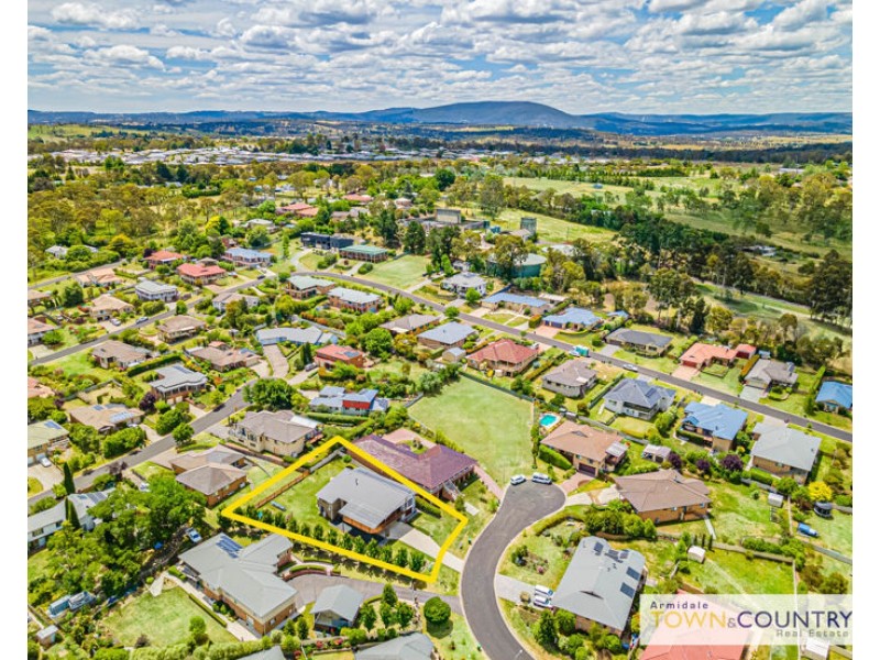 11 Bill Watson Court, Armidale NSW 2350
