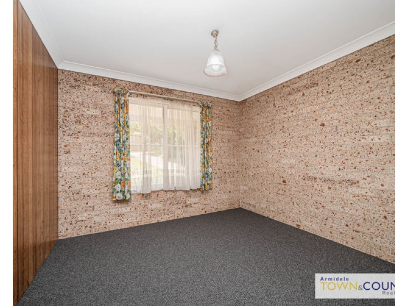 1 Stewart Crescent, Armidale NSW 2350