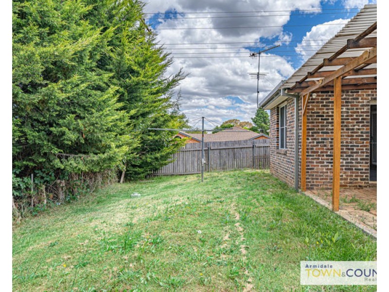 1 Stewart Crescent, Armidale NSW 2350