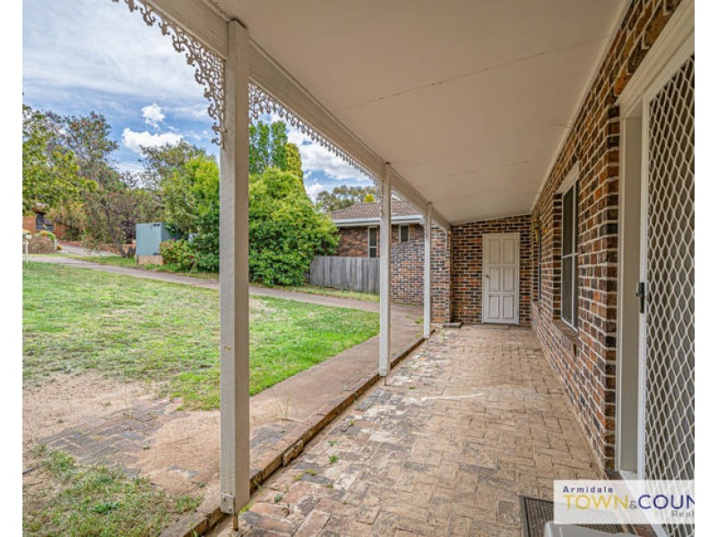 1 Stewart Crescent, Armidale NSW 2350