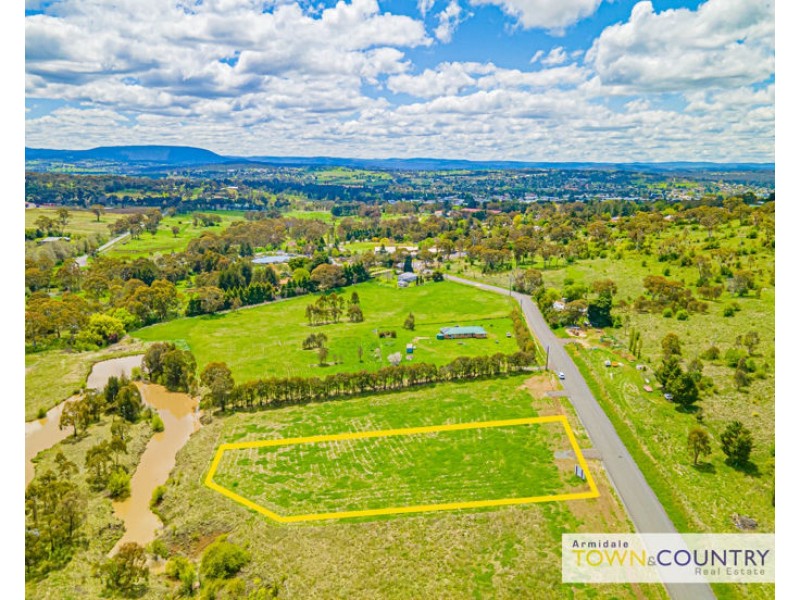 52 Kurrawatha Avenue, Armidale NSW 2350