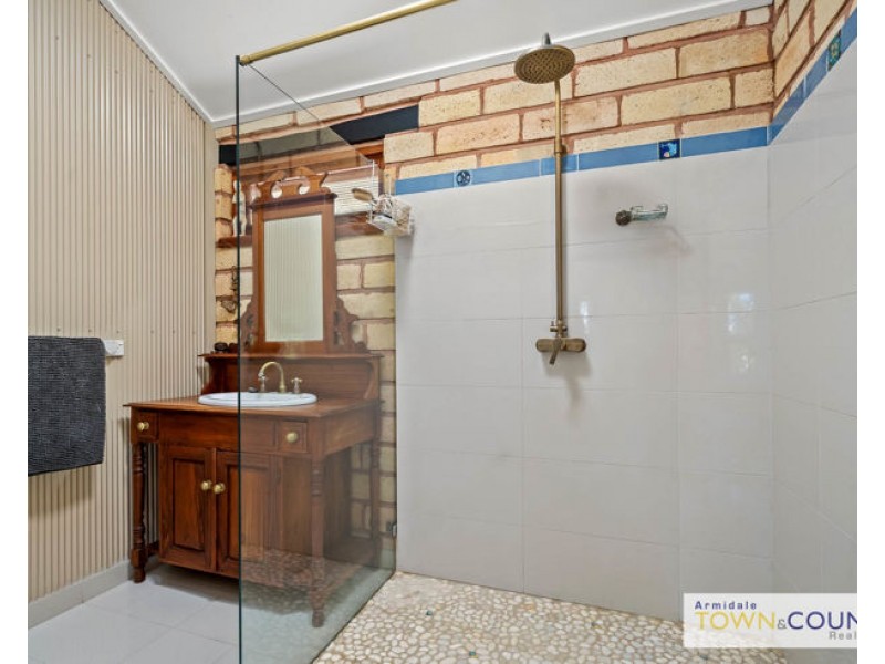 206 Mundays Lane, Armidale NSW 2350