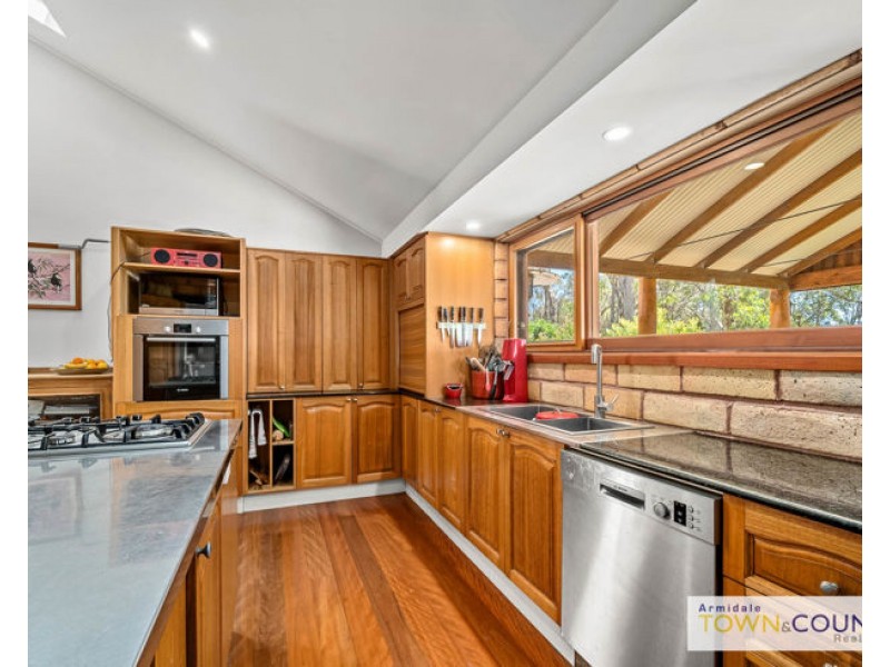 206 Mundays Lane, Armidale NSW 2350