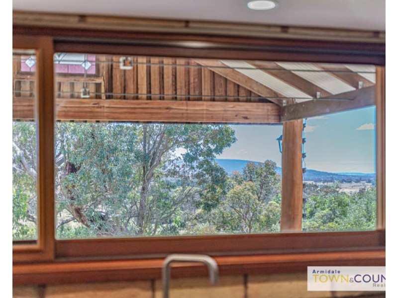 206 Mundays Lane, Armidale NSW 2350
