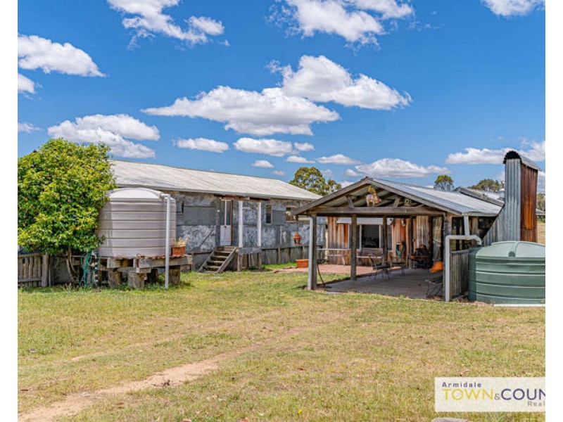 206 Mundays Lane, Armidale NSW 2350