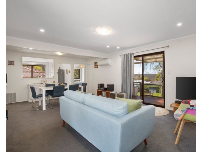 26 Campion Parade, Armidale NSW 2350