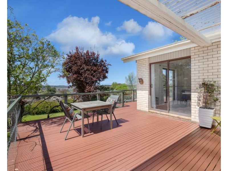 26 Campion Parade, Armidale NSW 2350