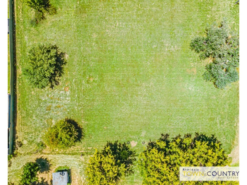 32 & 34 White Avenue, Armidale NSW 2350