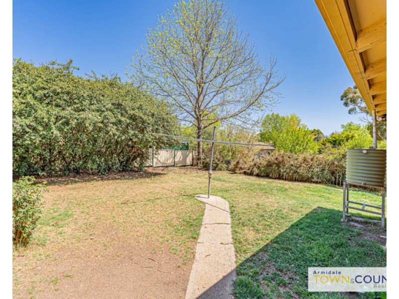 7 Bishop Crescent, Armidale NSW 2350