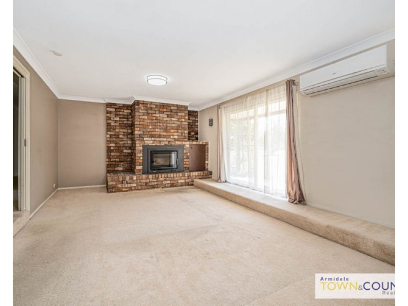 35 Penfold Place, Armidale NSW 2350