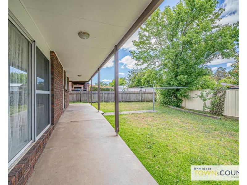 35 Penfold Place, Armidale NSW 2350
