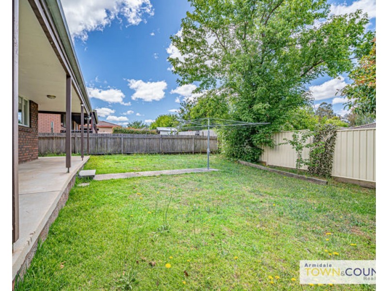 35 Penfold Place, Armidale NSW 2350