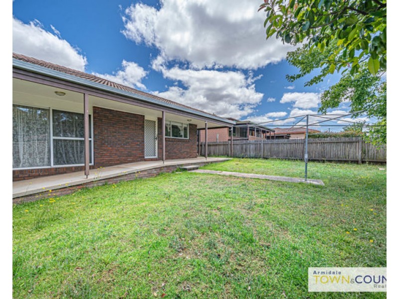 35 Penfold Place, Armidale NSW 2350