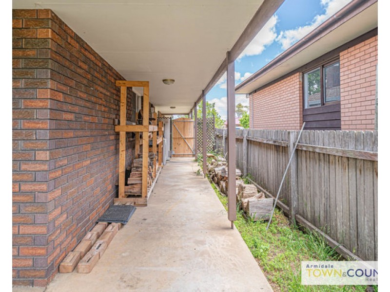 35 Penfold Place, Armidale NSW 2350