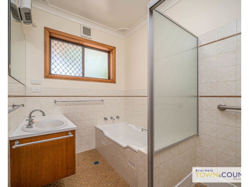 164 Galloway Street, Armidale NSW 2350