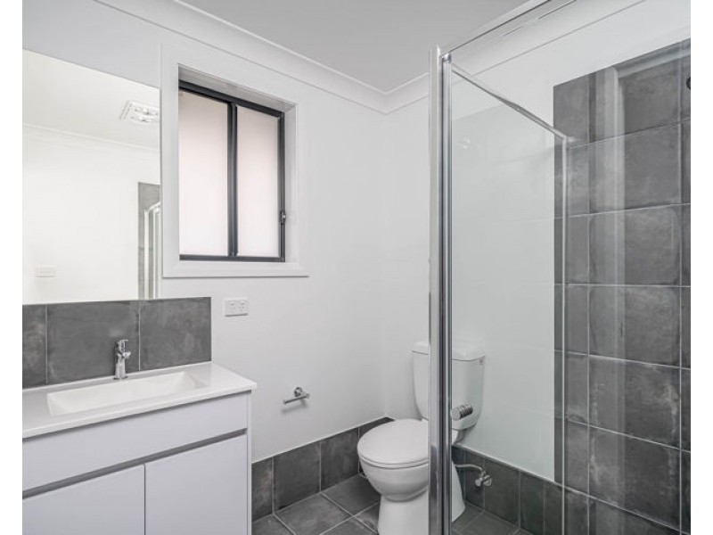 16 Peterson Drive, Armidale NSW 2350