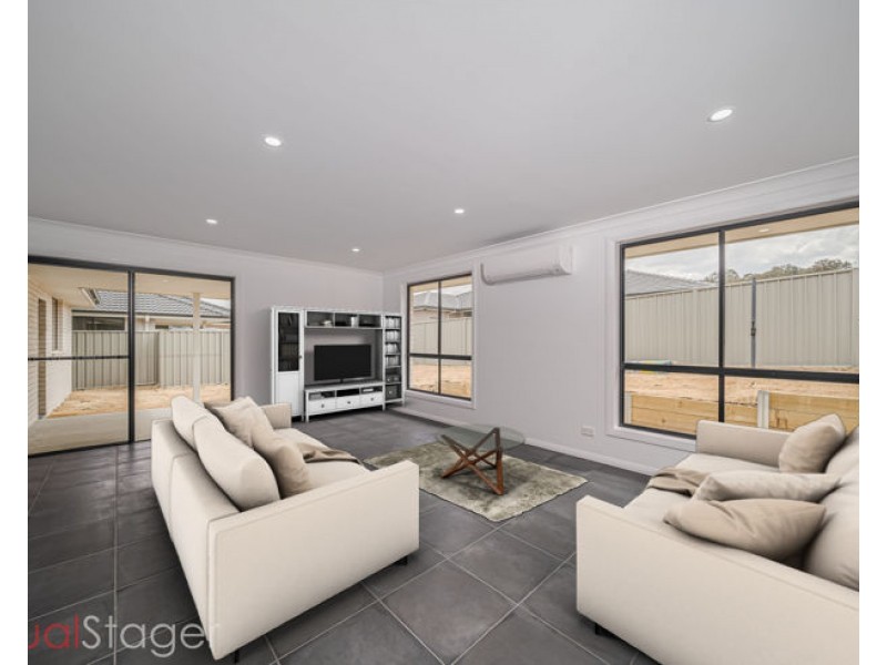 16 Peterson Drive, Armidale NSW 2350