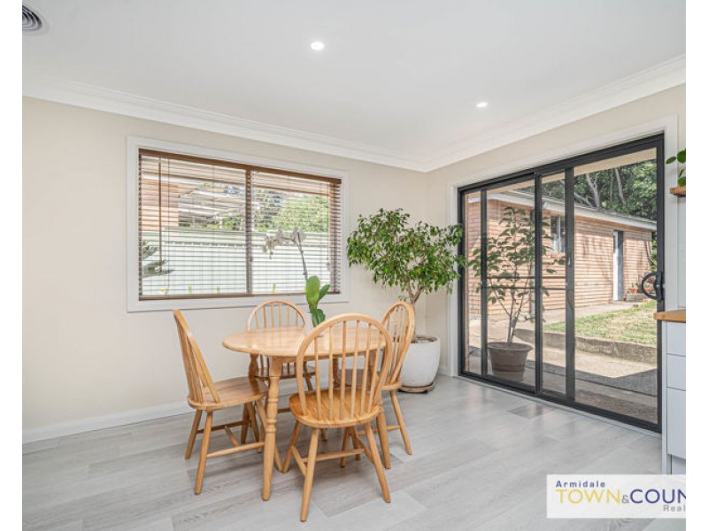 13 Jubilee Road, Armidale NSW 2350