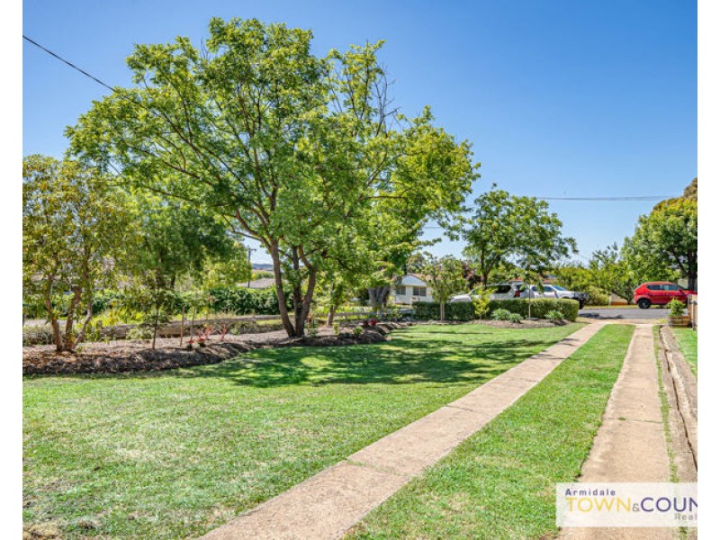 13 Jubilee Road, Armidale NSW 2350