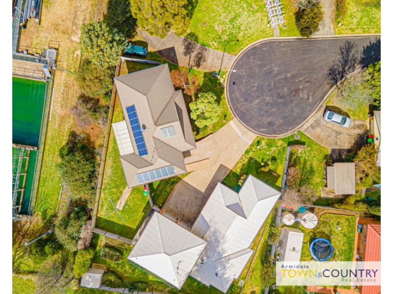 2/2 Keena Close, Armidale NSW 2350