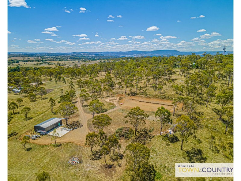 23 Imbandja Lane, Armidale NSW 2350