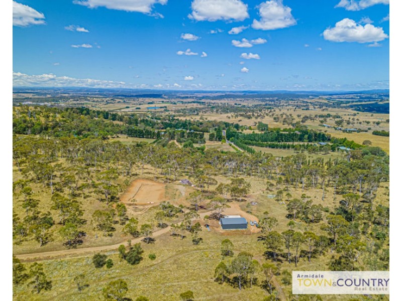 23 Imbandja Lane, Armidale NSW 2350