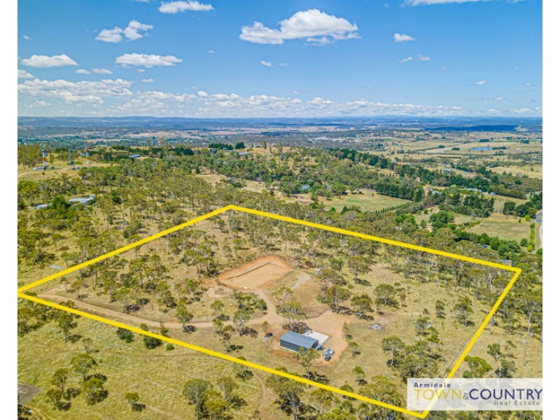 23 Imbandja Lane, Armidale NSW 2350