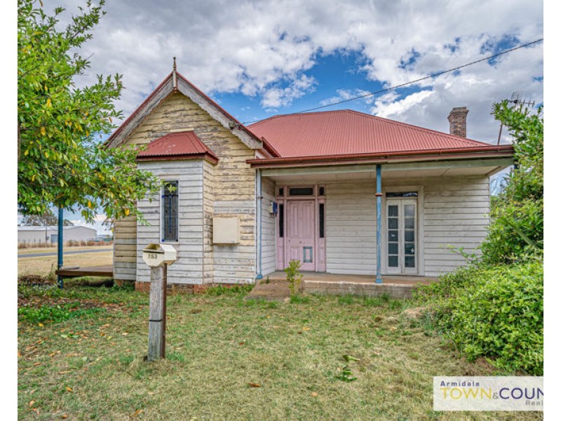 153 Sandon Street, Guyra NSW 2365