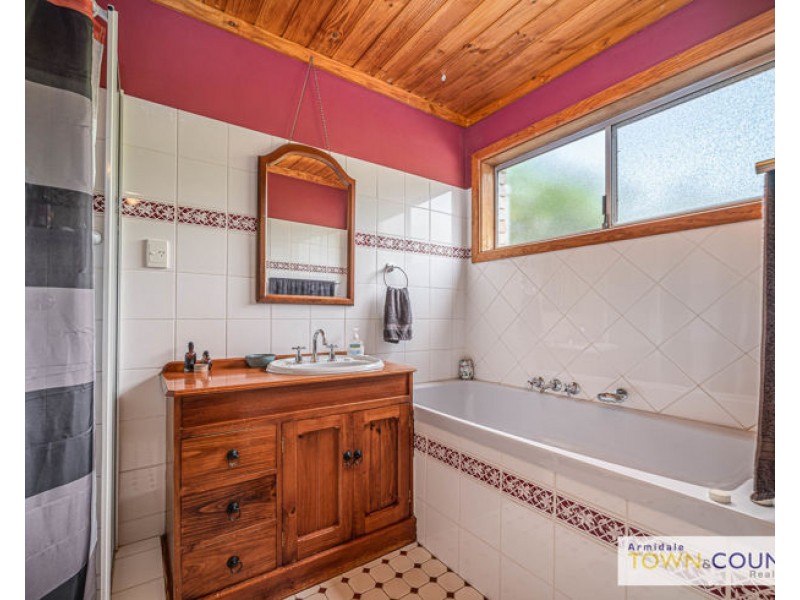 38 Panseyfield Road, Armidale NSW 2350