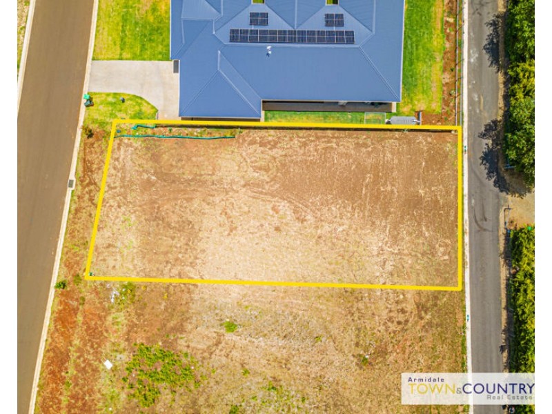 17 Melba Place, Armidale NSW 2350