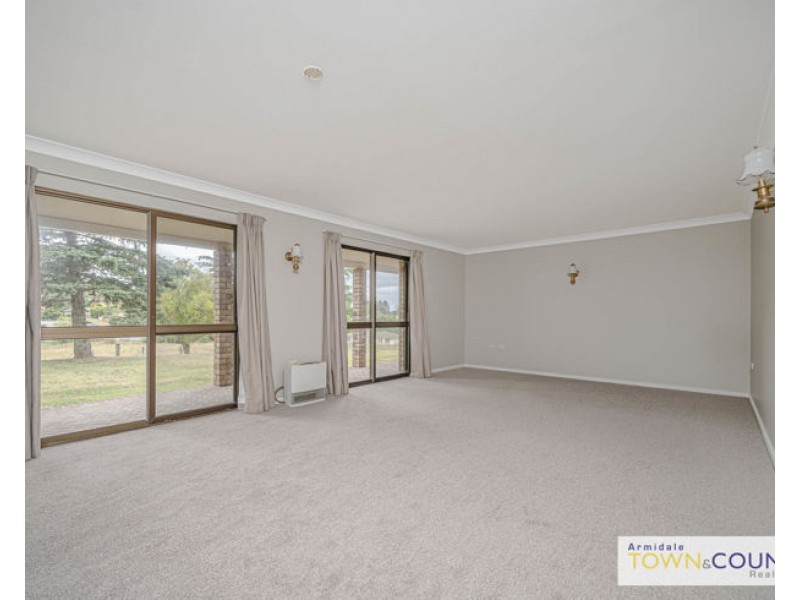 4 Harrison Place, Armidale NSW 2350