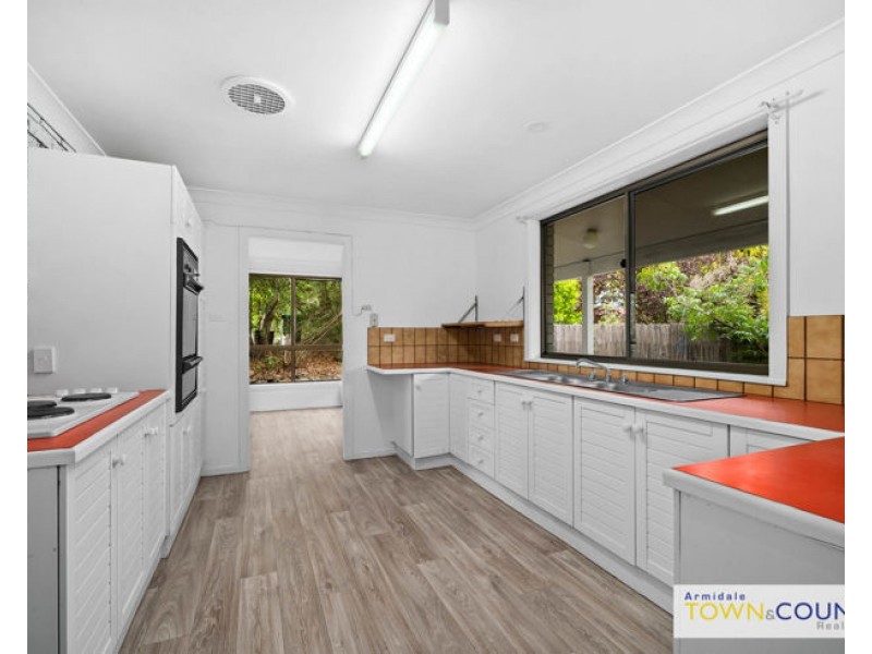 30 Verna Close, Armidale NSW 2350