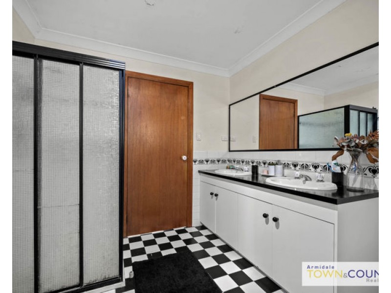 2/16 Napier Court, Armidale NSW 2350