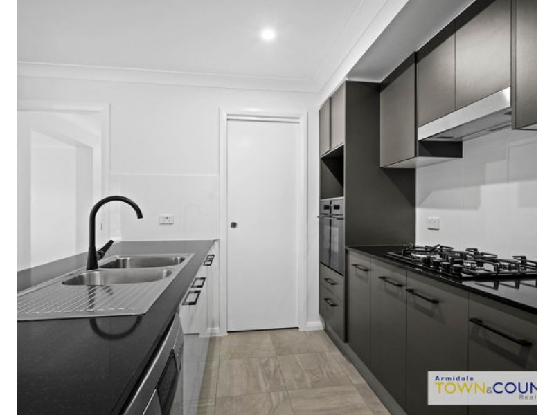 12 Bruce Close, Armidale NSW 2350