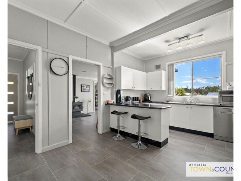 22 Uralla Street, Uralla NSW 2358