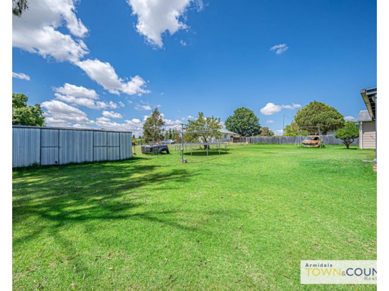 22 Uralla Street, Uralla NSW 2358