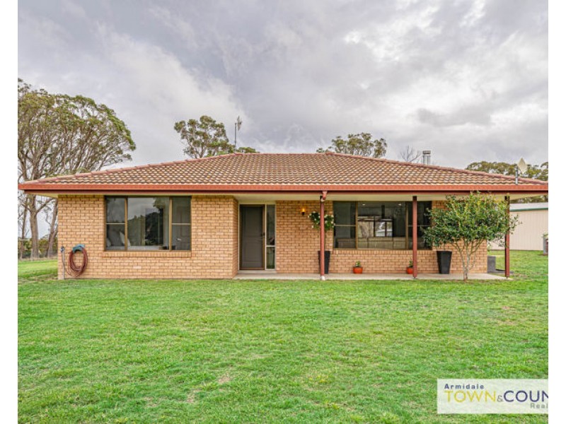 26 Barloo Road, Armidale NSW 2350