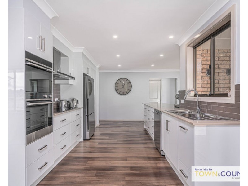 26 Barloo Road, Armidale NSW 2350