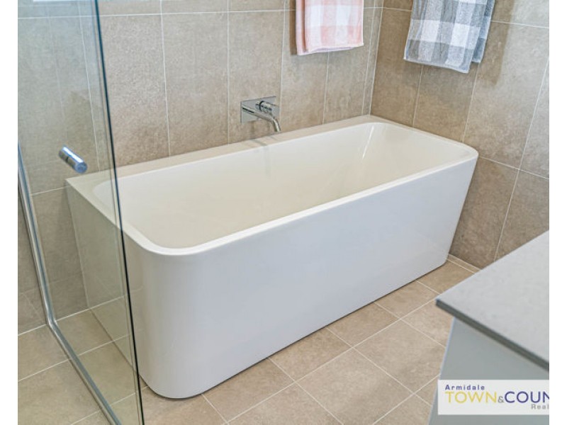 26 Barloo Road, Armidale NSW 2350