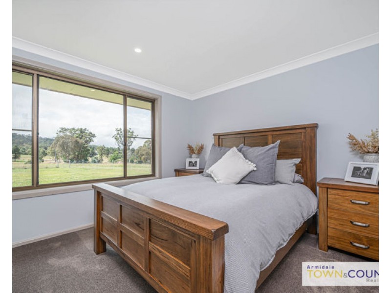 26 Barloo Road, Armidale NSW 2350
