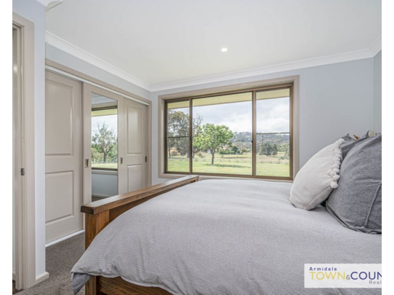 26 Barloo Road, Armidale NSW 2350
