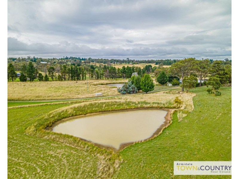 26 Barloo Road, Armidale NSW 2350