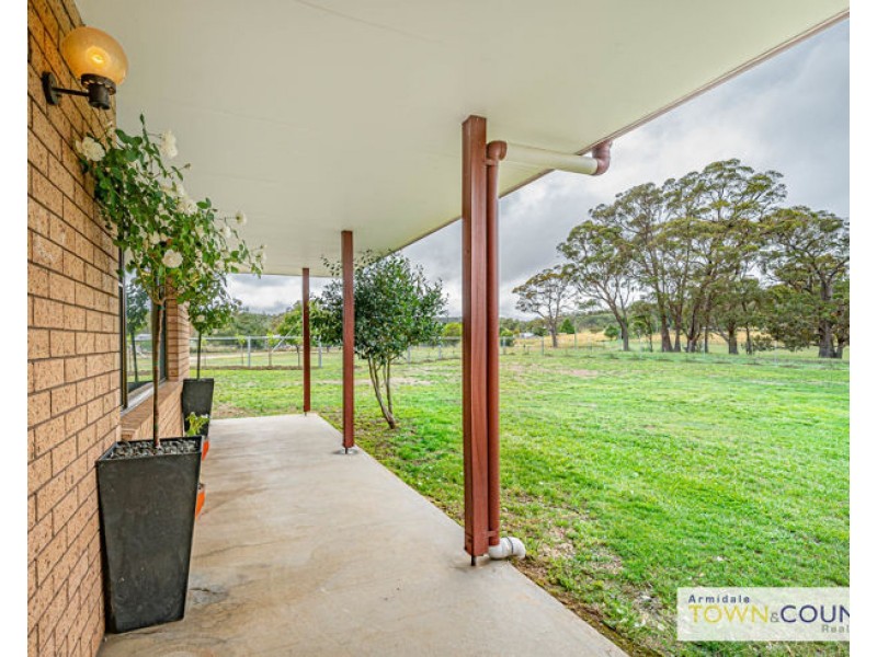 26 Barloo Road, Armidale NSW 2350