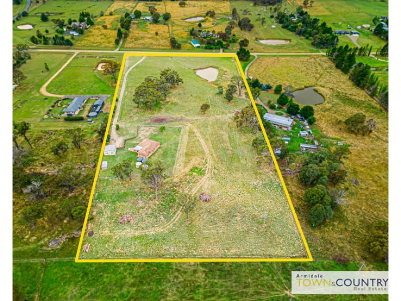 26 Barloo Road, Armidale NSW 2350