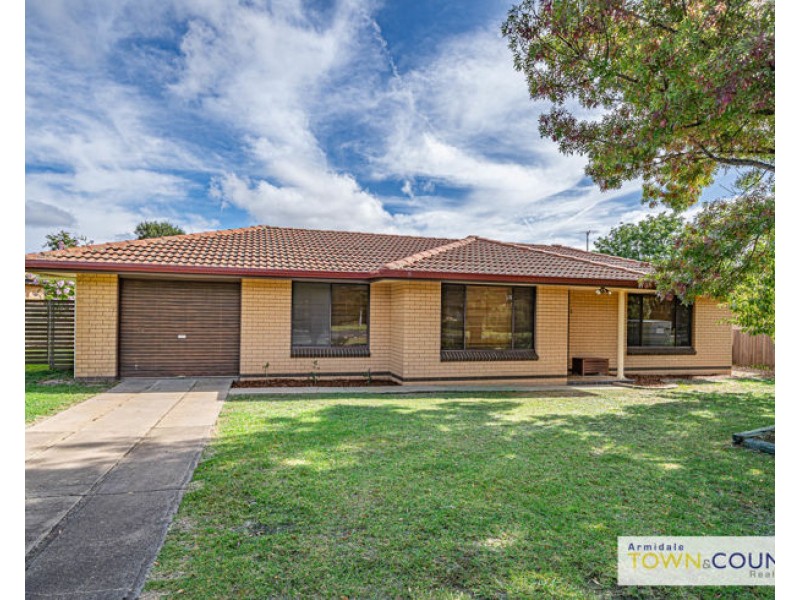 7 Cynthia Crescent, Armidale NSW 2350