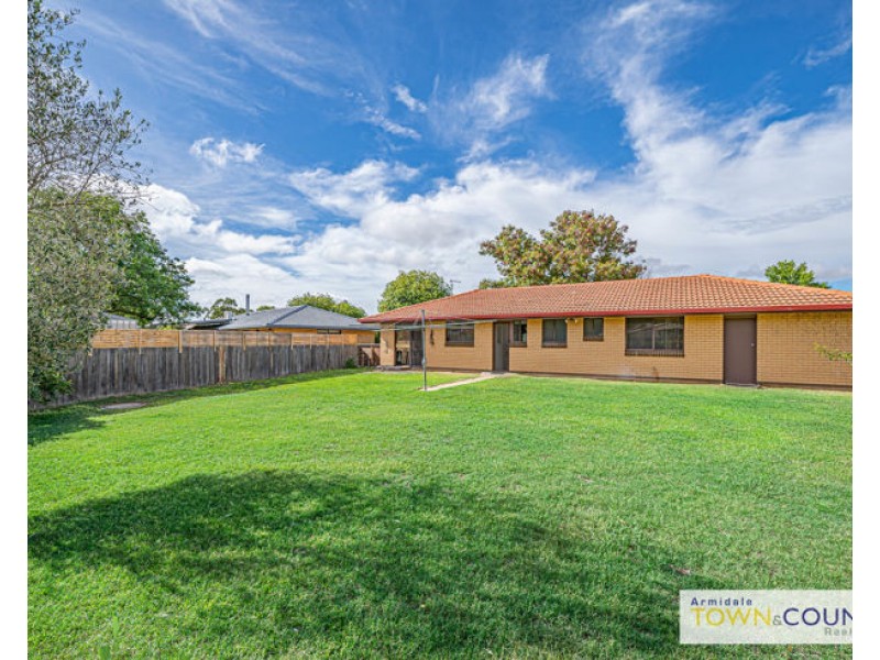 7 Cynthia Crescent, Armidale NSW 2350