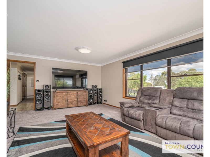7 Schultz Avenue, Armidale NSW 2350