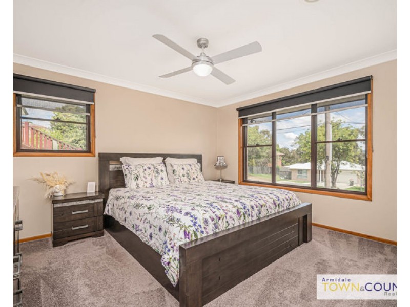 7 Schultz Avenue, Armidale NSW 2350