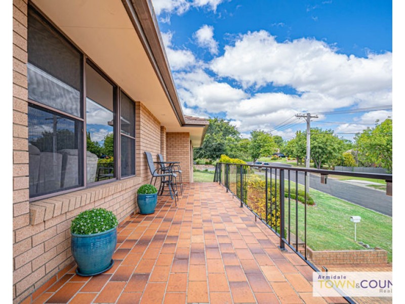 7 Schultz Avenue, Armidale NSW 2350